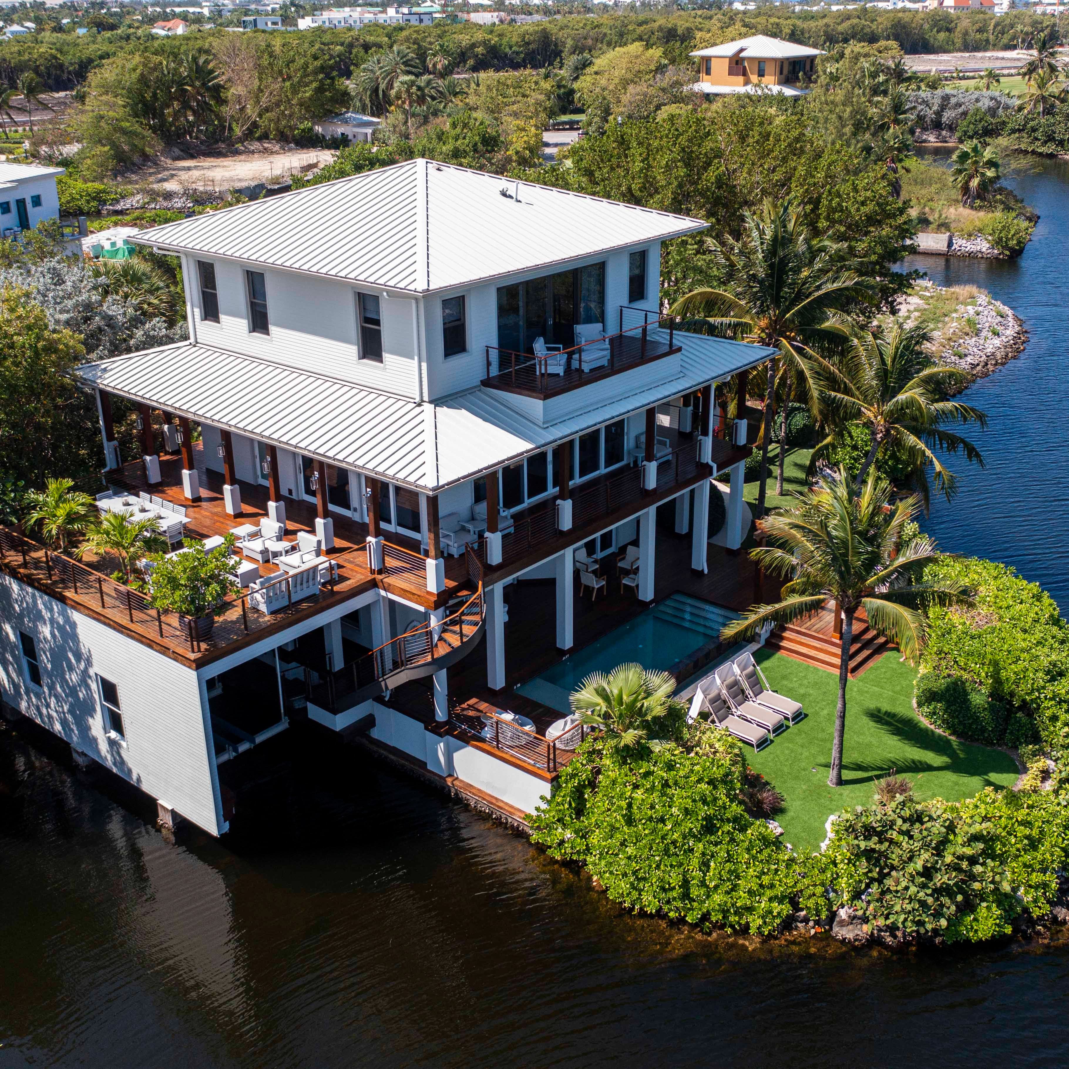 Ritz-Carlton Deck House #4