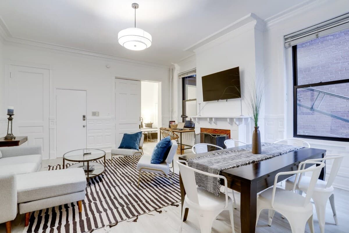 Victorian Residence - Image 8