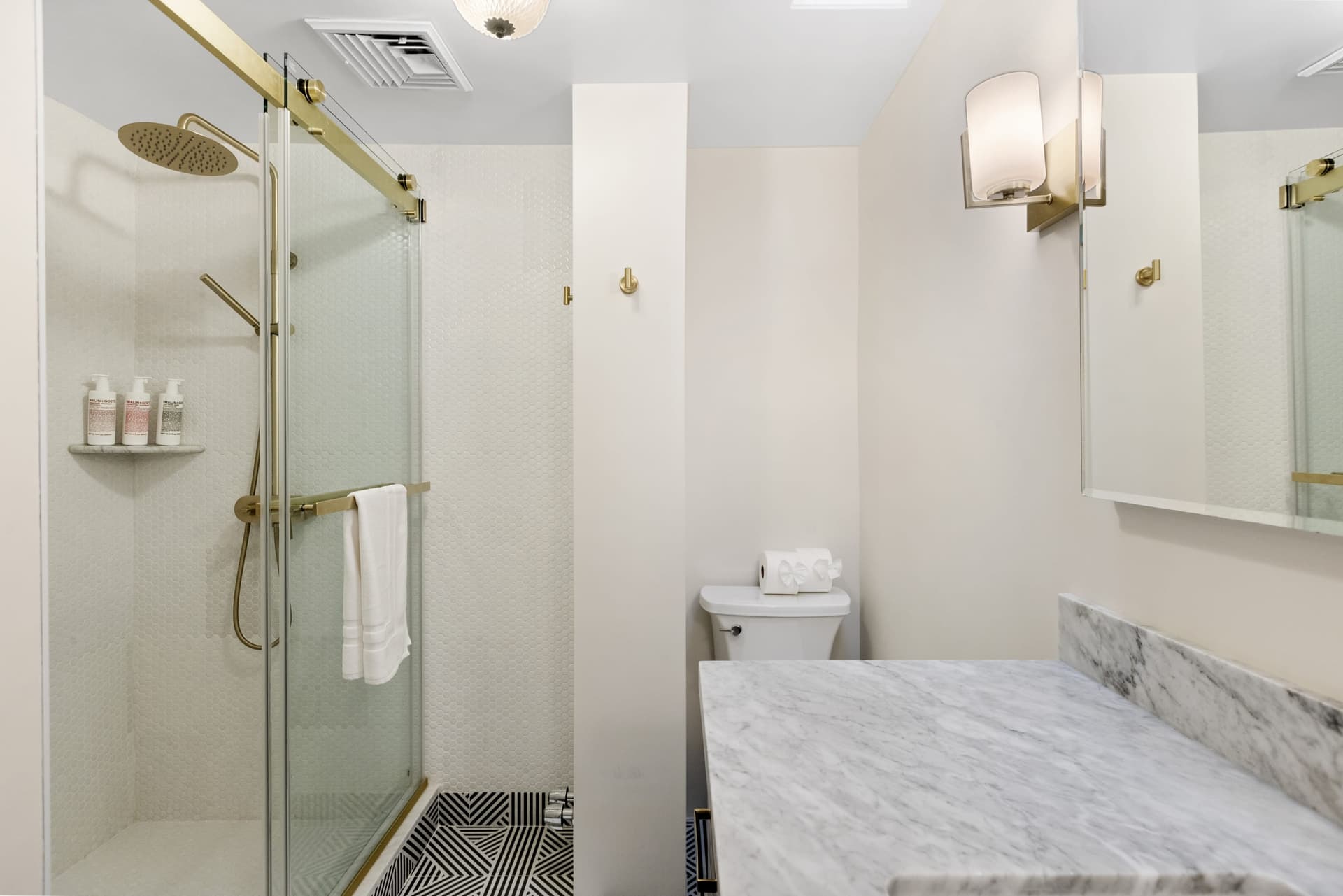 Garden Place - Image 40