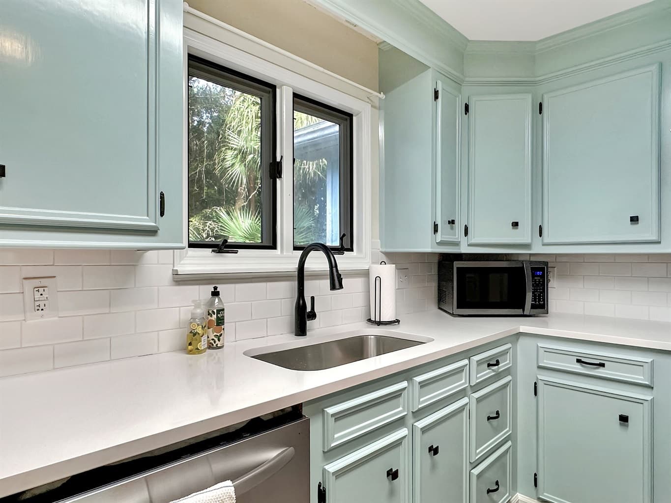 Lazy Lobster - Image 10