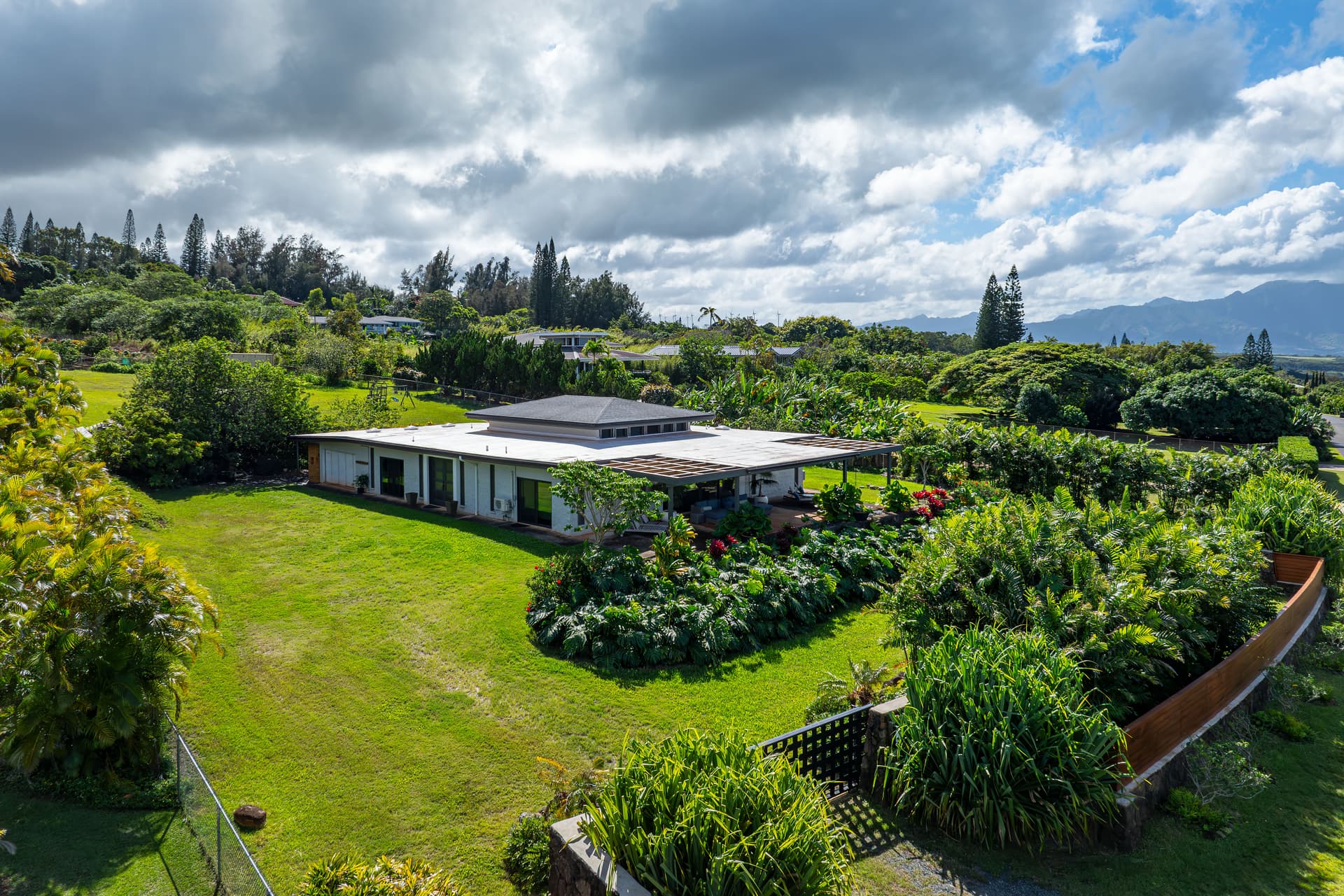 Hale Mahina - Image 1