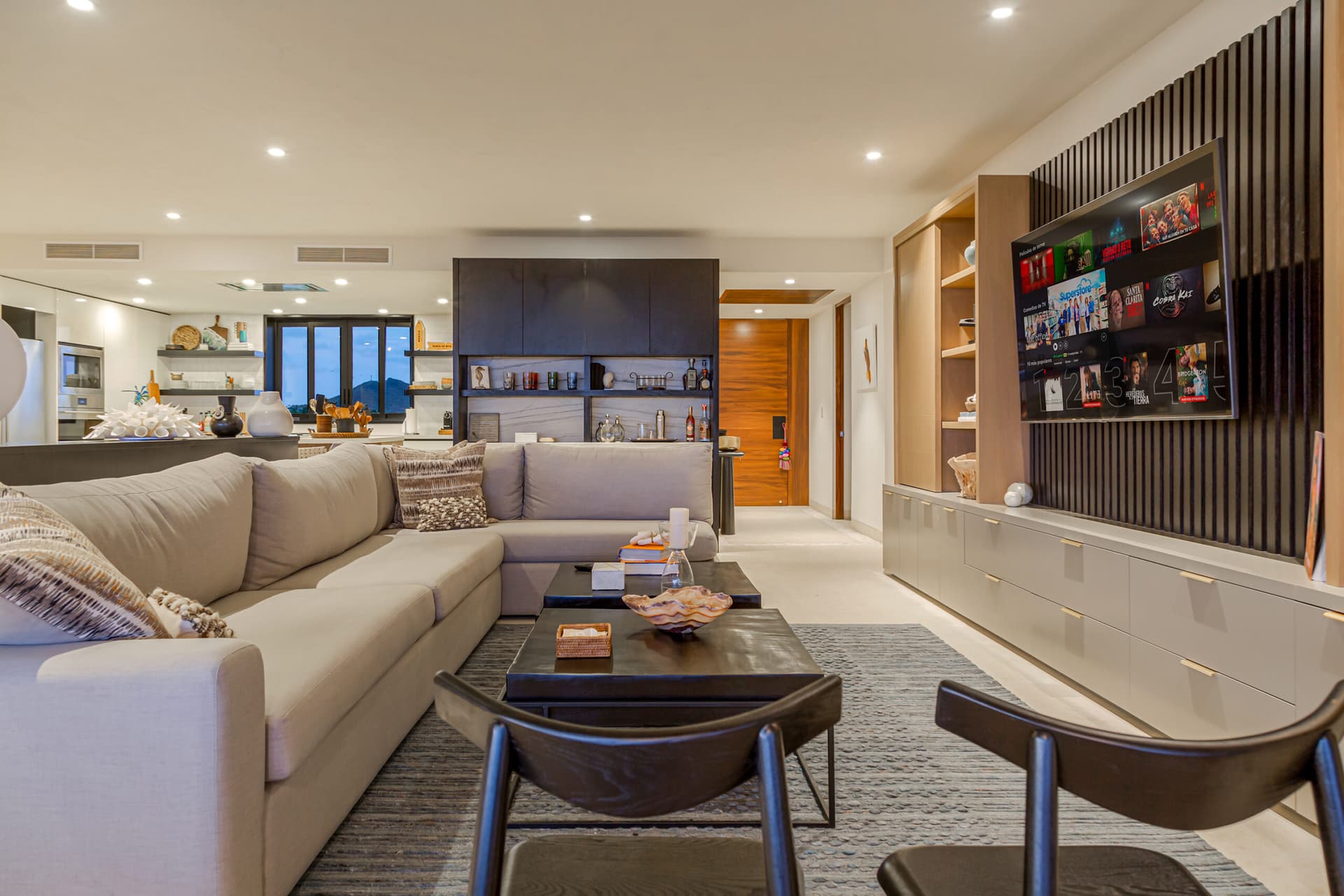 Tau Residences #421 - Image 4