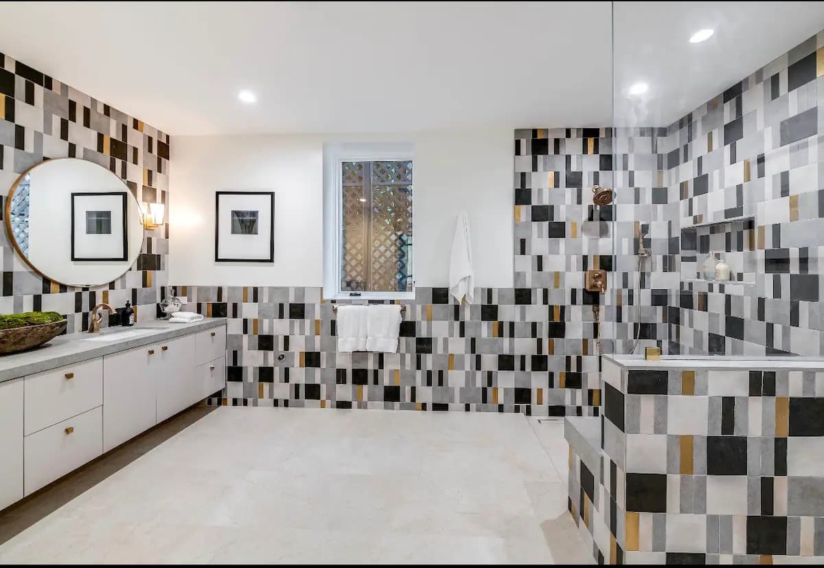 Hollywood Regency Villa - Image 14