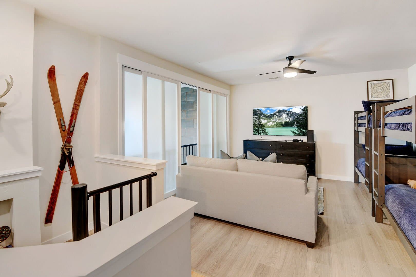 Arrow Luxury Loft #219 - Image 8