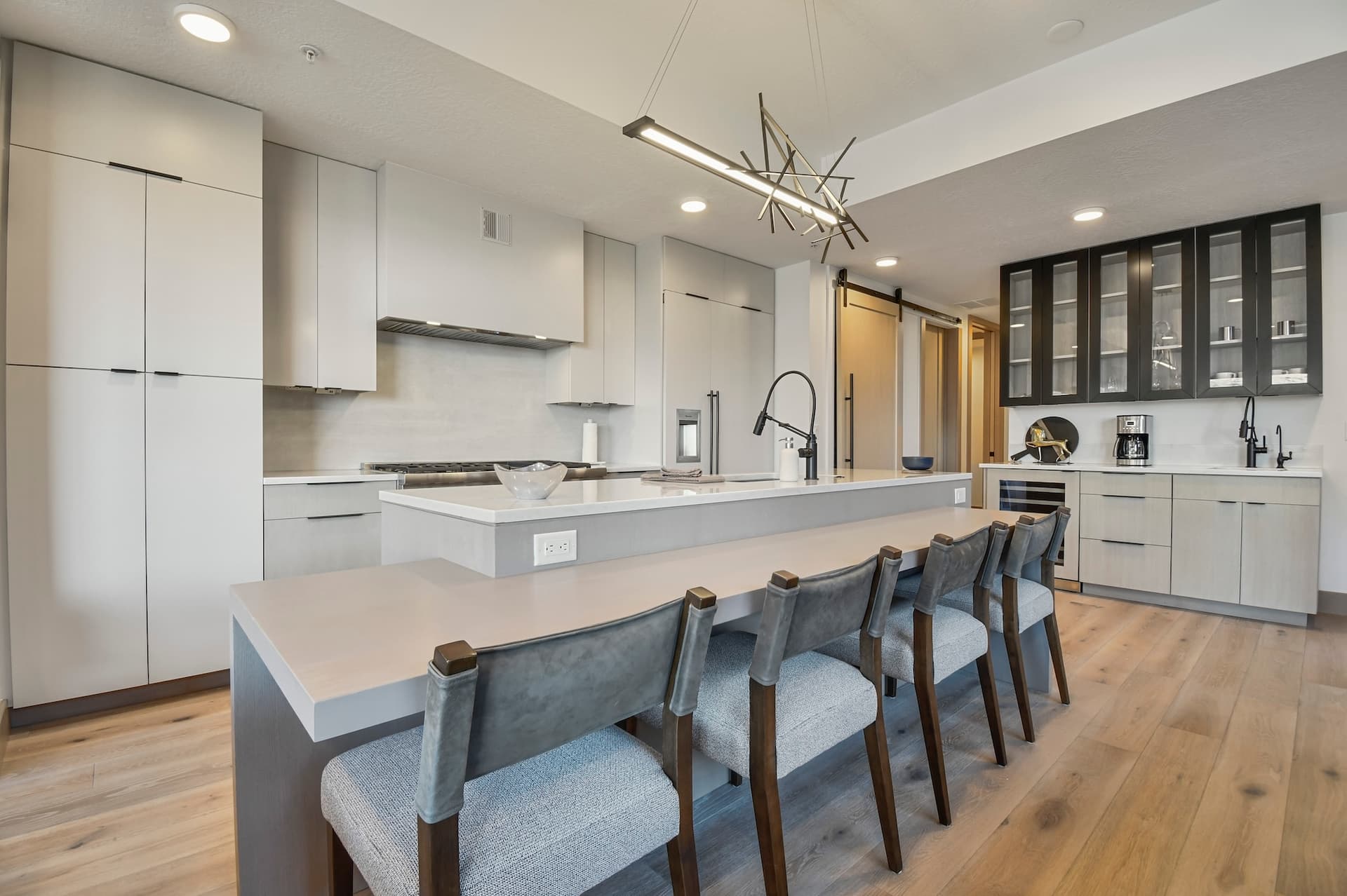 Kings Crown 201C - Image 4