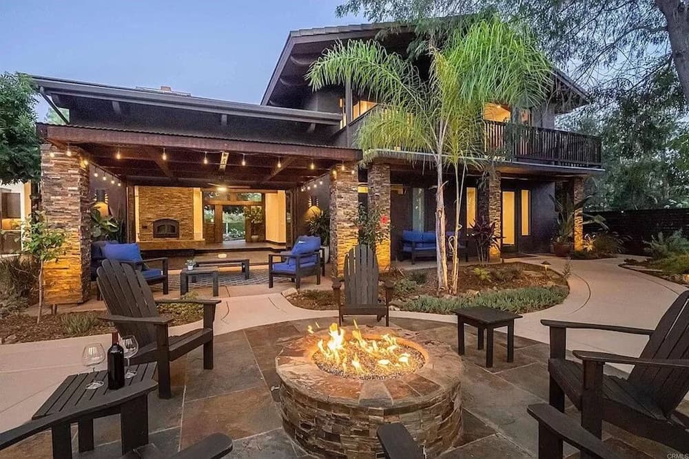 Escondido Echo - Image 1