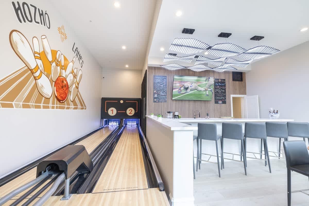 Estate on Shea - Image 47