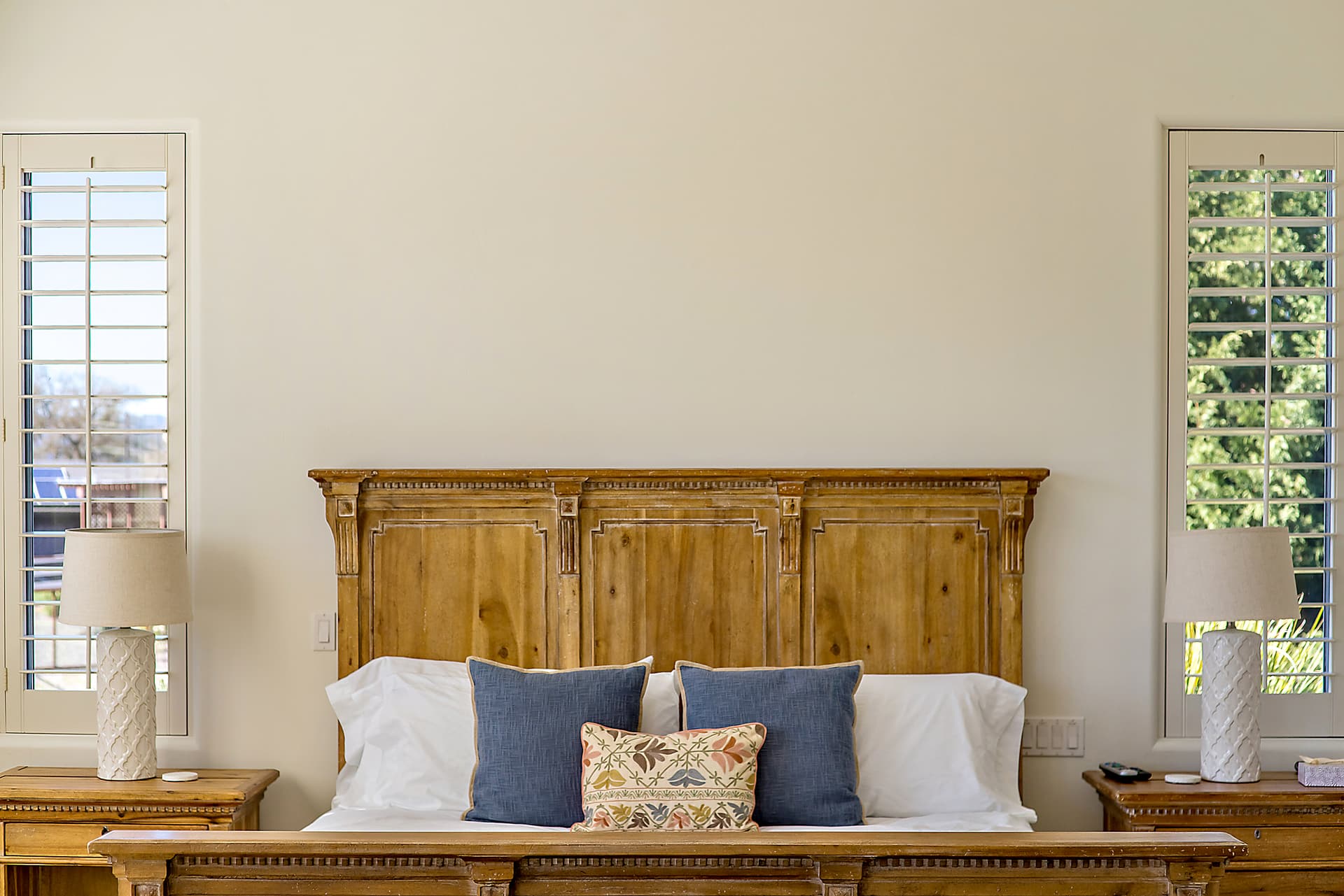 Frontier Main and Guest House - Image 24