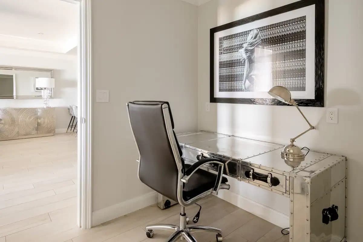 Ritz-Carlton Residence #107 - Image 19