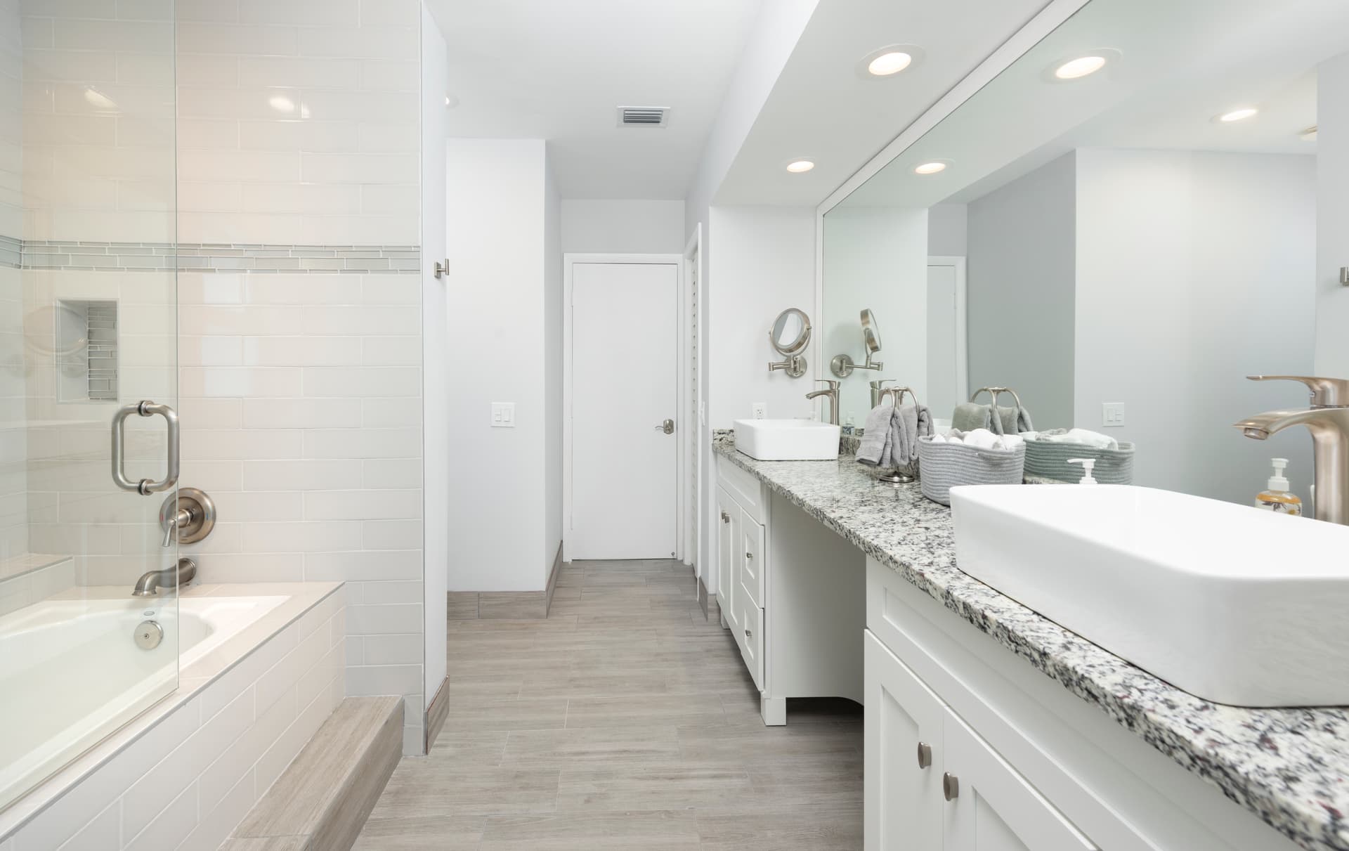 Spanish Trail Home - Image 14