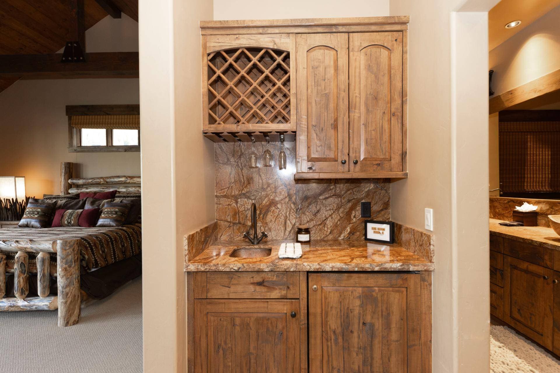 Lumber Jack Lodge - Image 11