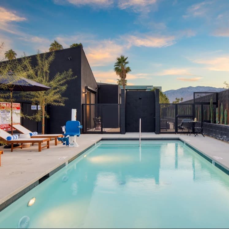 Blackhaus D20 - Image 1