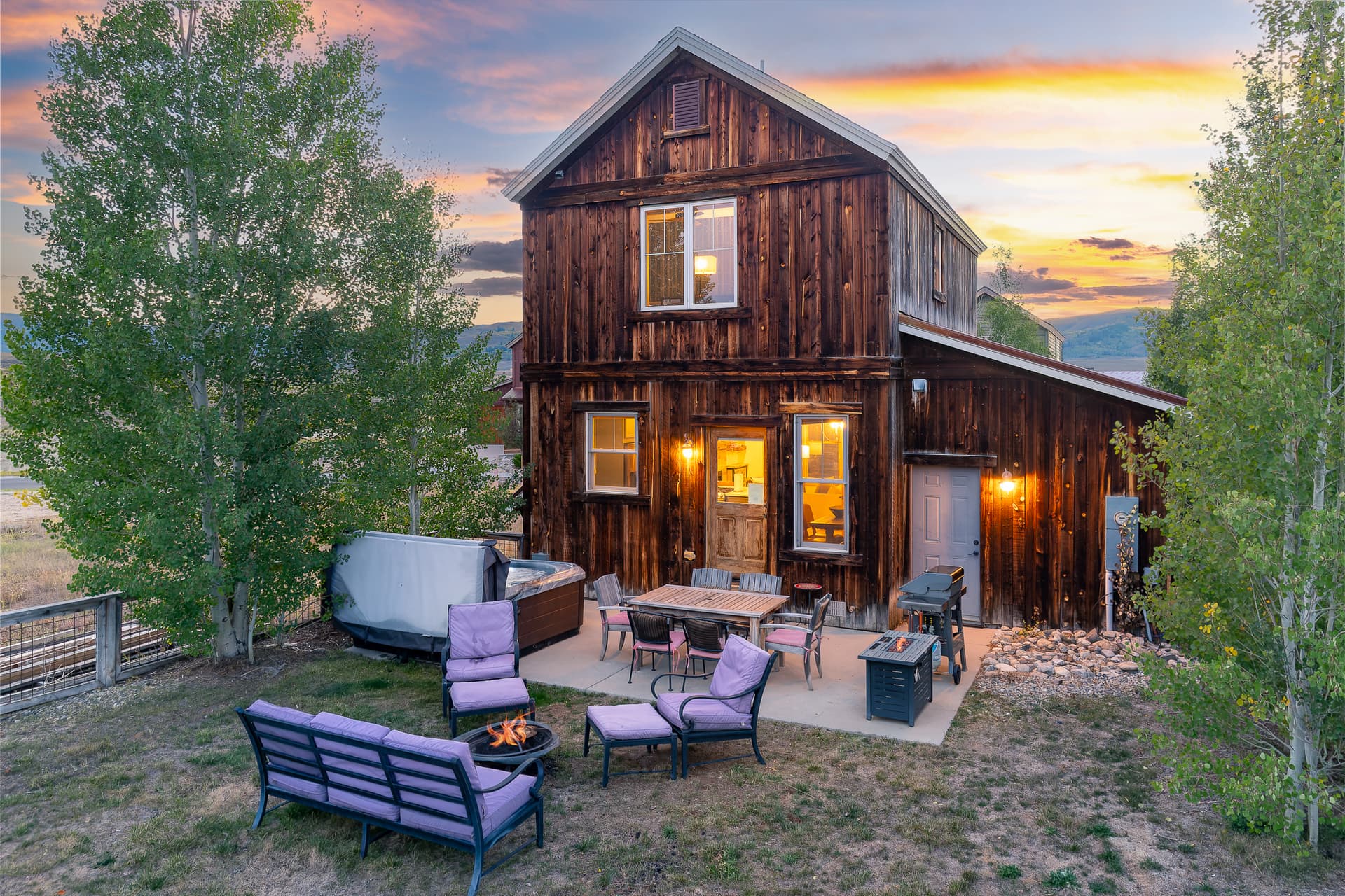 Grand Elk Cabin - Image 1