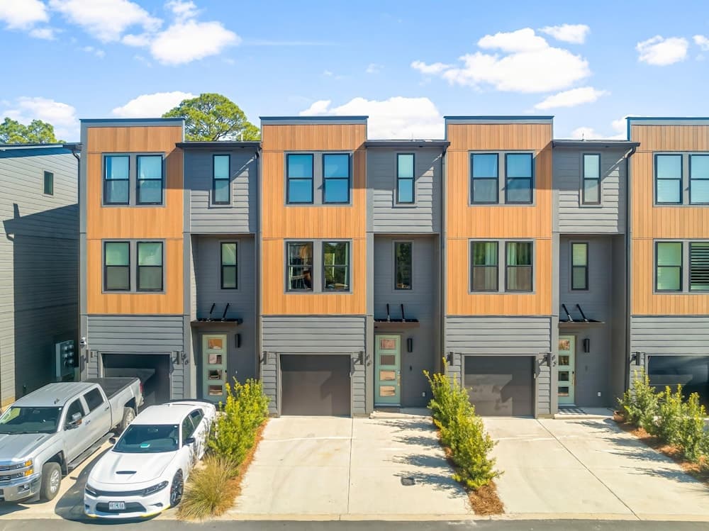 Coastal Allure - Image 1