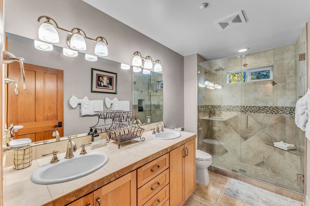 Olympic Valley Getaway - Image 30