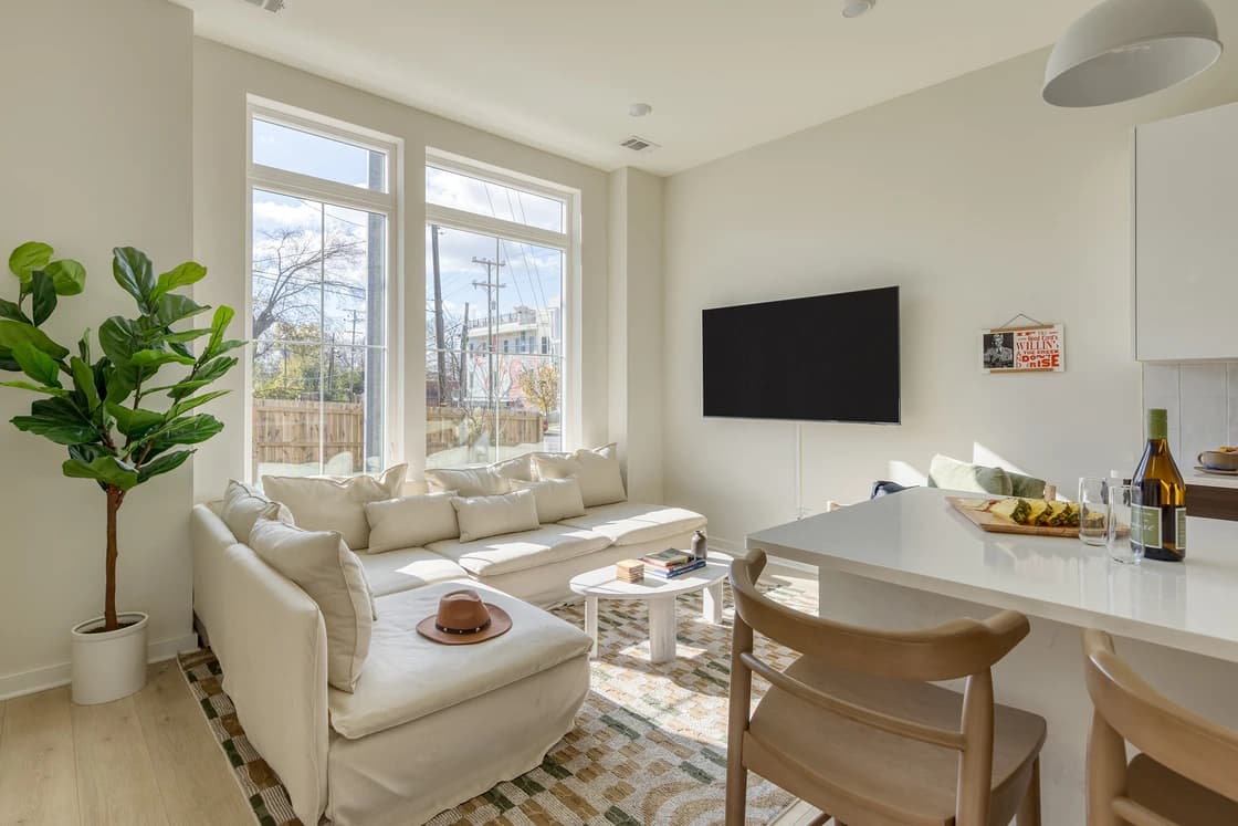 Lischey Nashville Home - Image 2