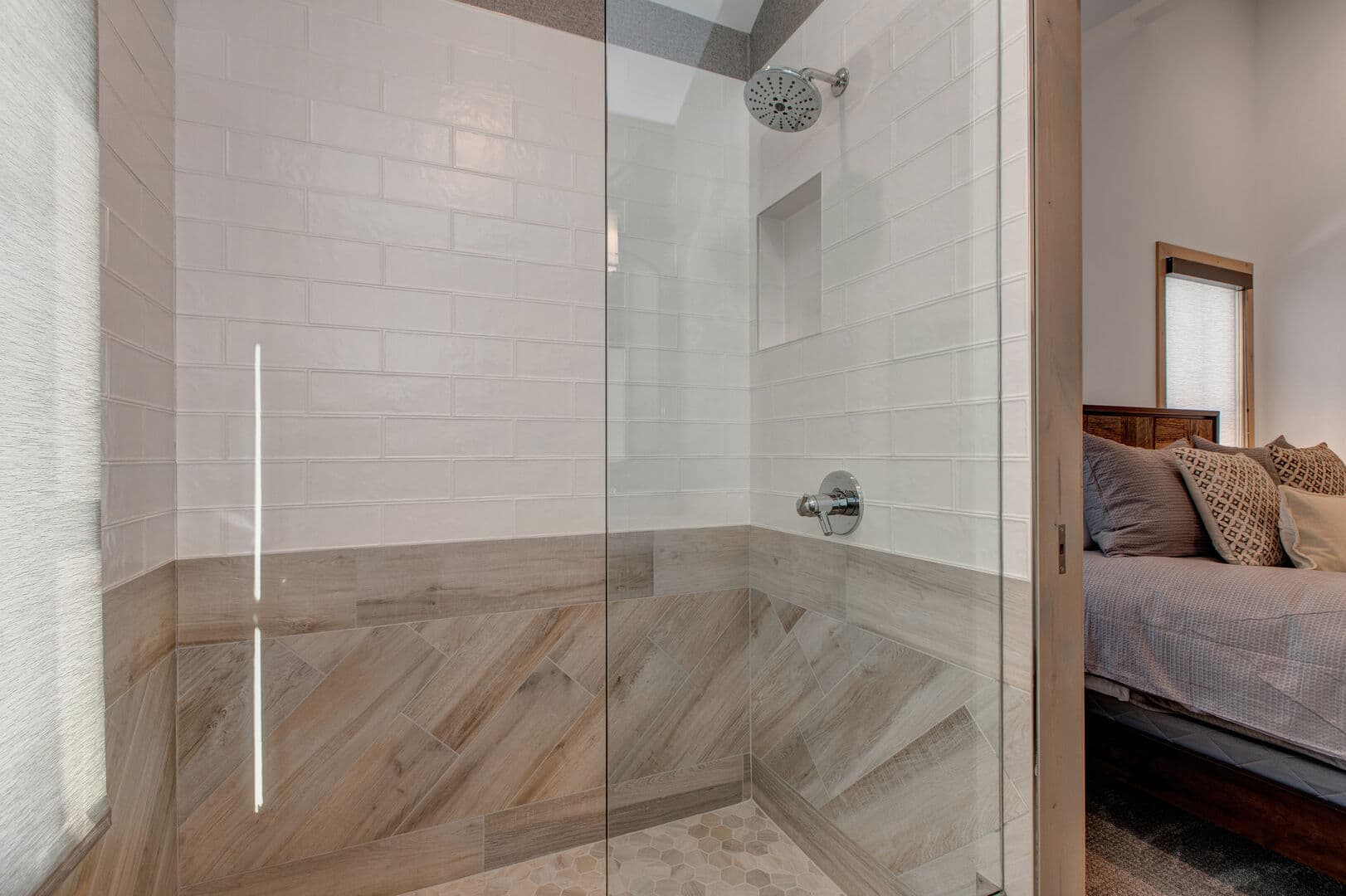 Kings Crown - Image 31