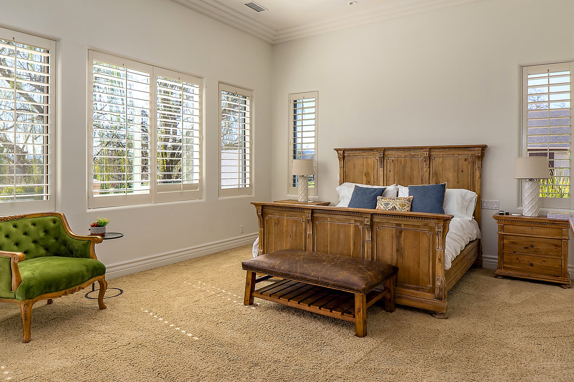 Frontier Main and Guest House - Image 26