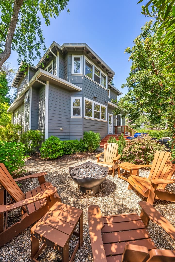 Creekside Cottage Home - Image 2