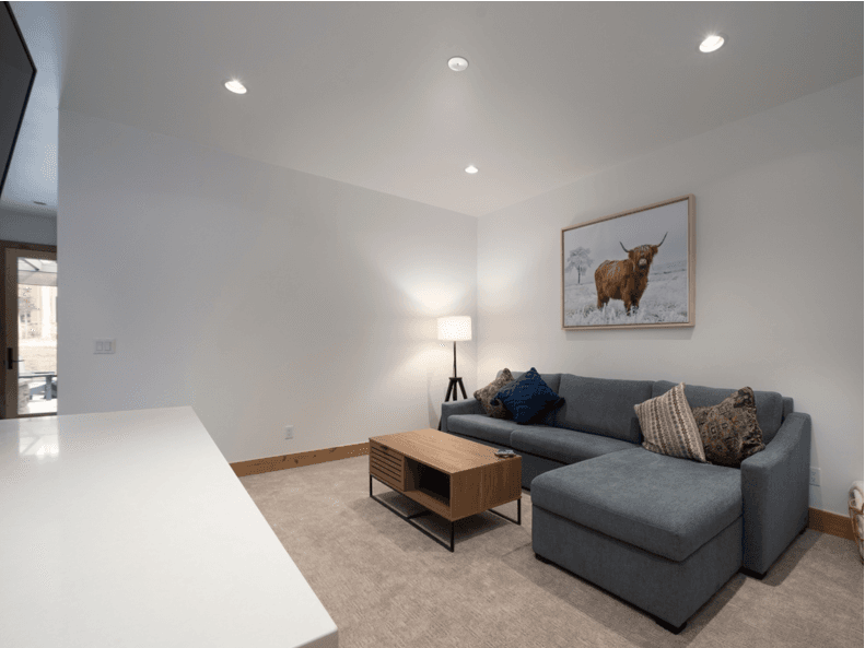 Whale's Tail Watch - Image 22