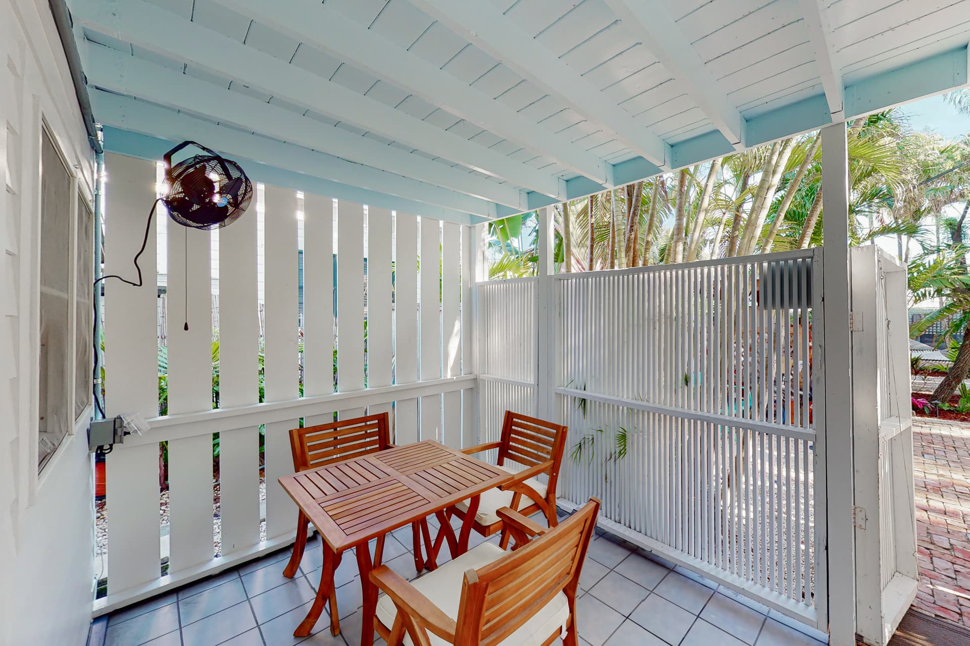 Papa's Hideaway - Image 34