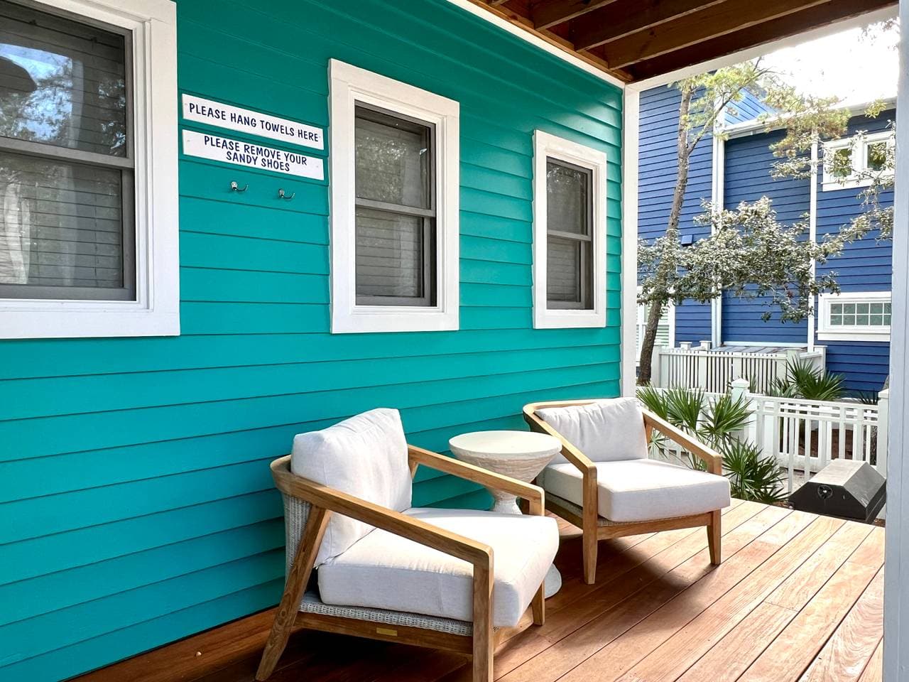 Toes in the Water Home - Image 3