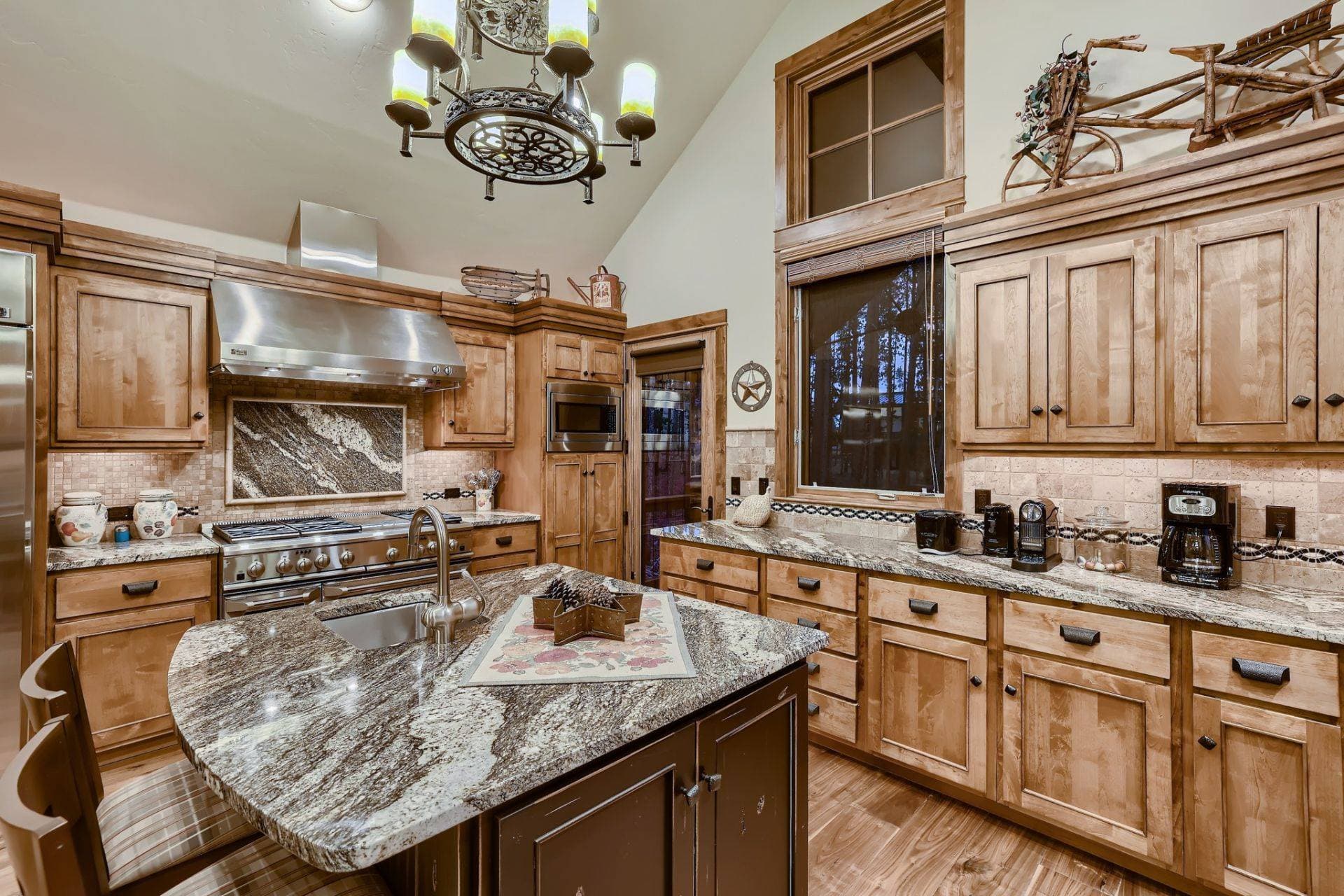 Merry Moose House - Image 4