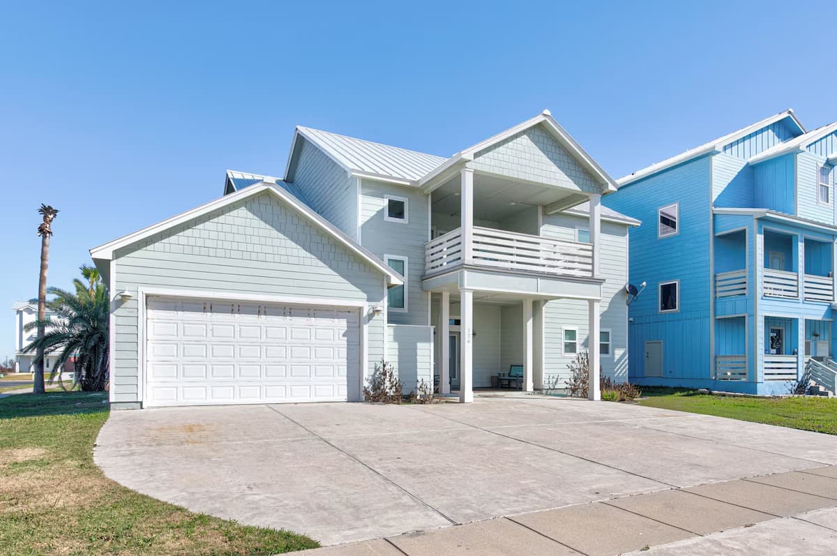 Postcard From Paradise - Image 37