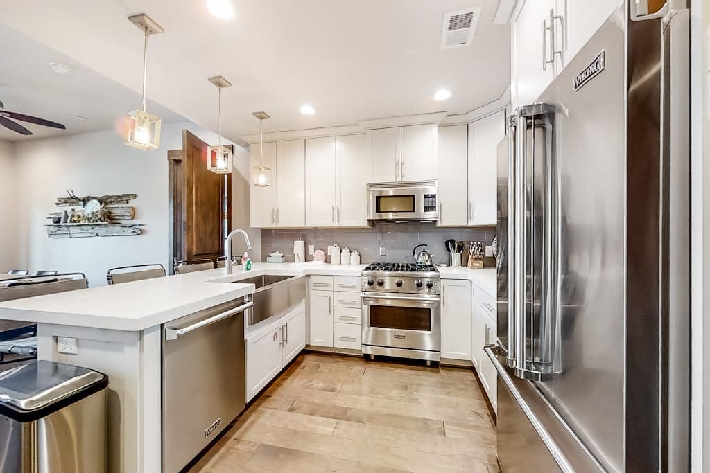 Residence at Canyons Cabriolet Lift - Image 2