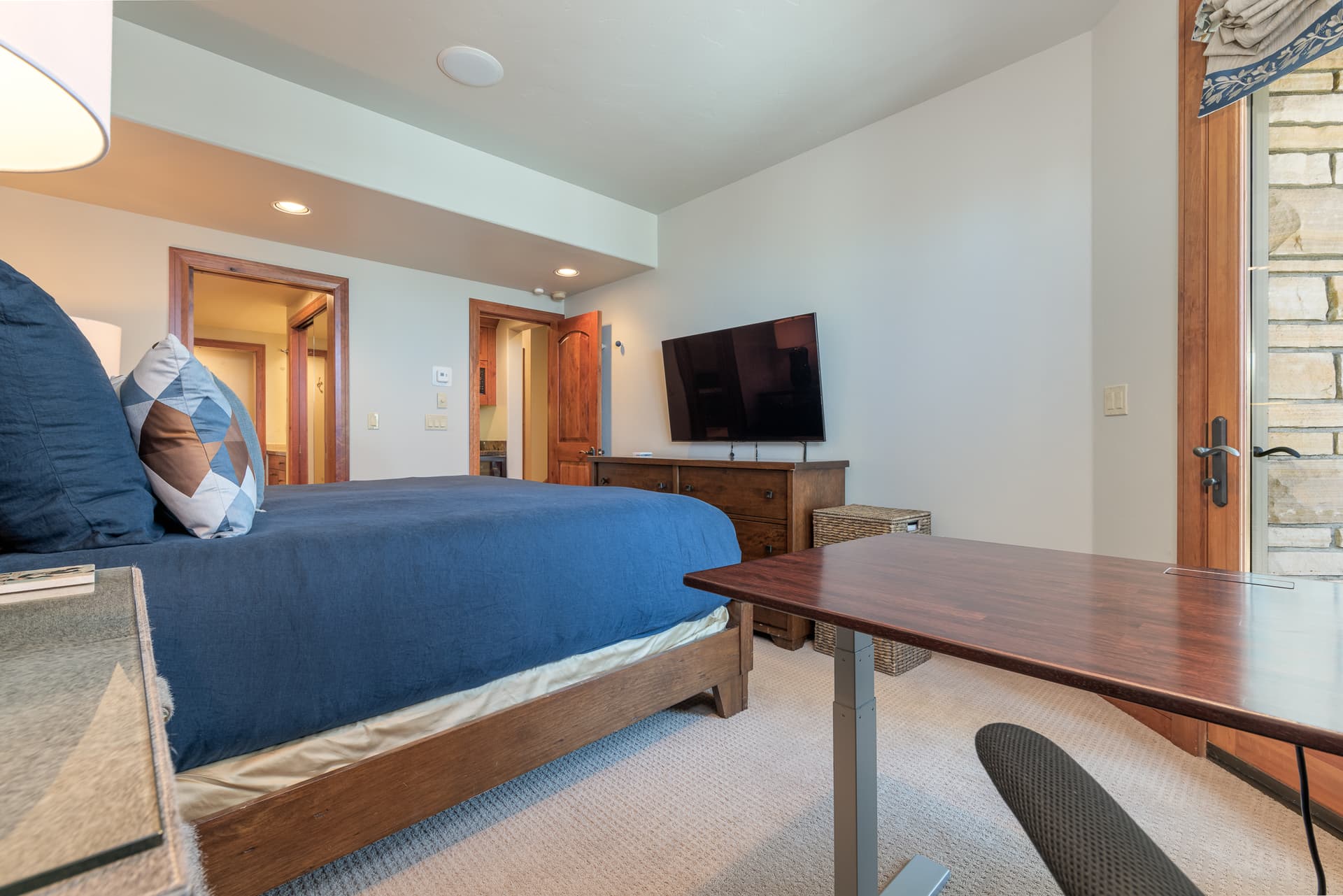 Chalet du Valais at Aspen Ridge - Image 6