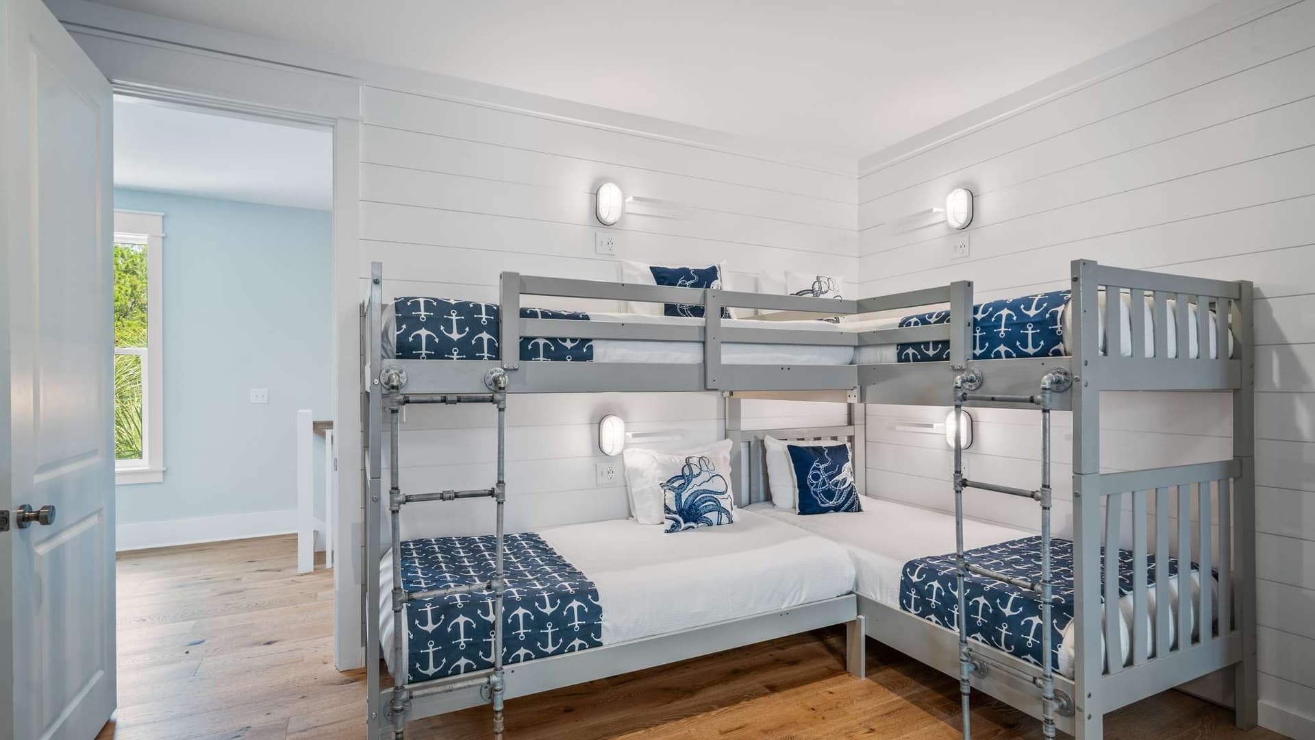 Barefoot Haven - Image 31