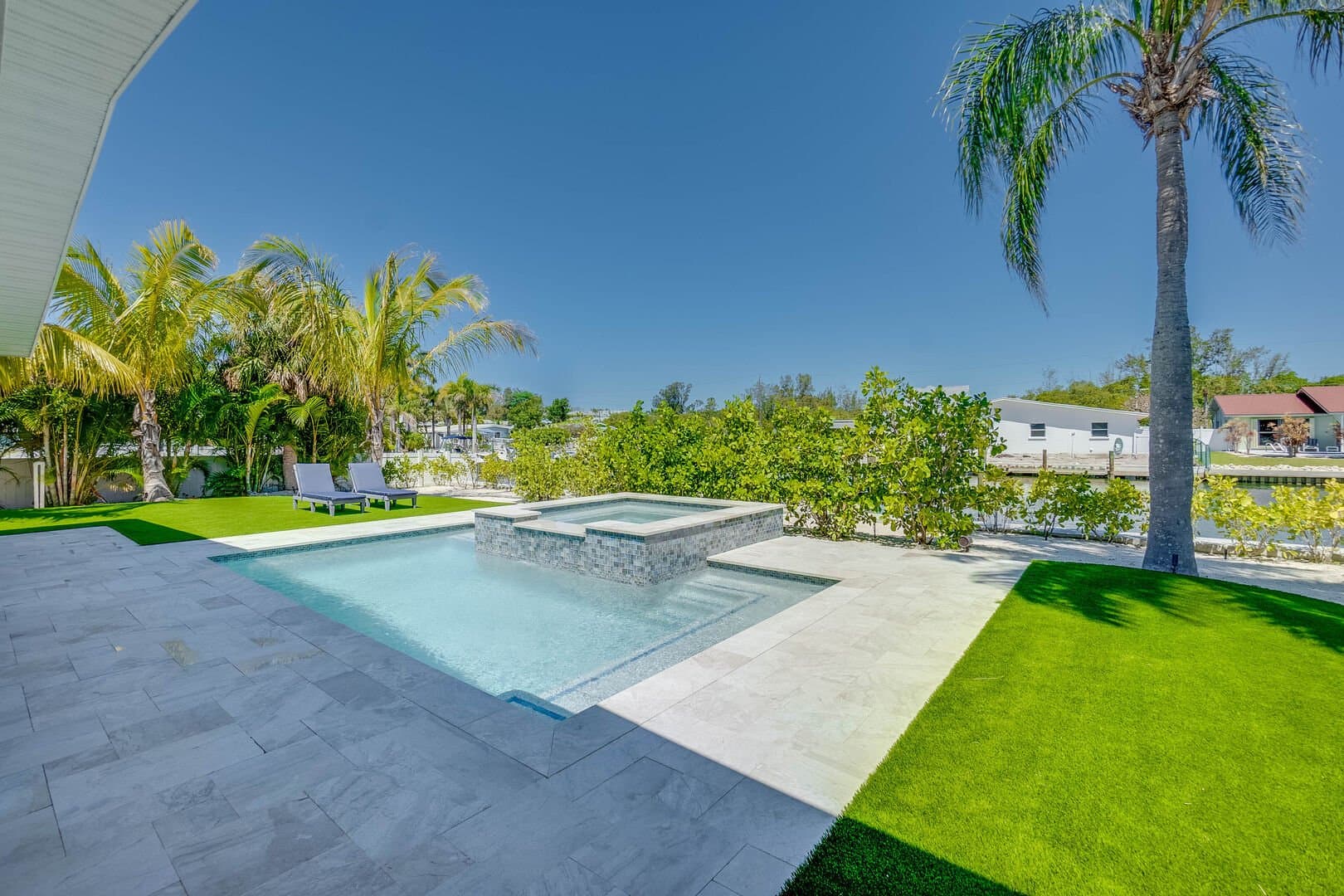 Come Sail A Bay - Image 19