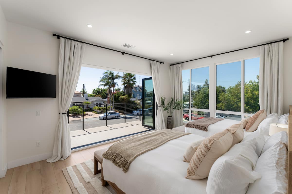 Ocean View Poolside Retreat - Image 22