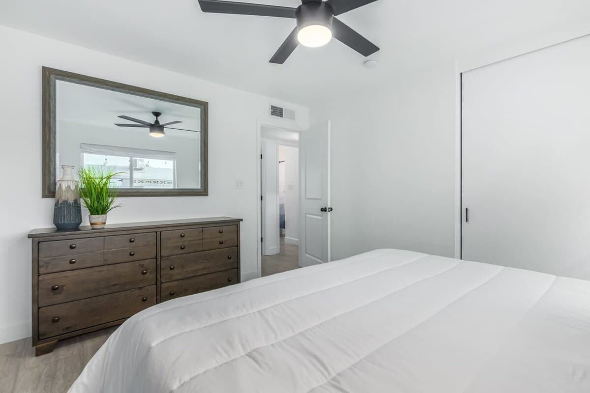 Crown Azul Retreat - Image 22