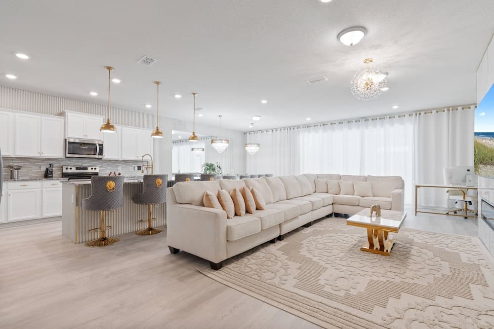 Grand Escape at Windsor Island - Image 6