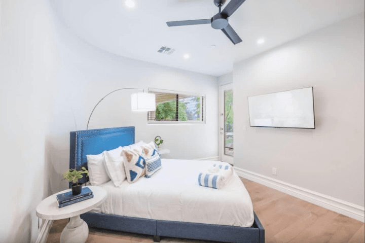 Estate on Shea - Image 25