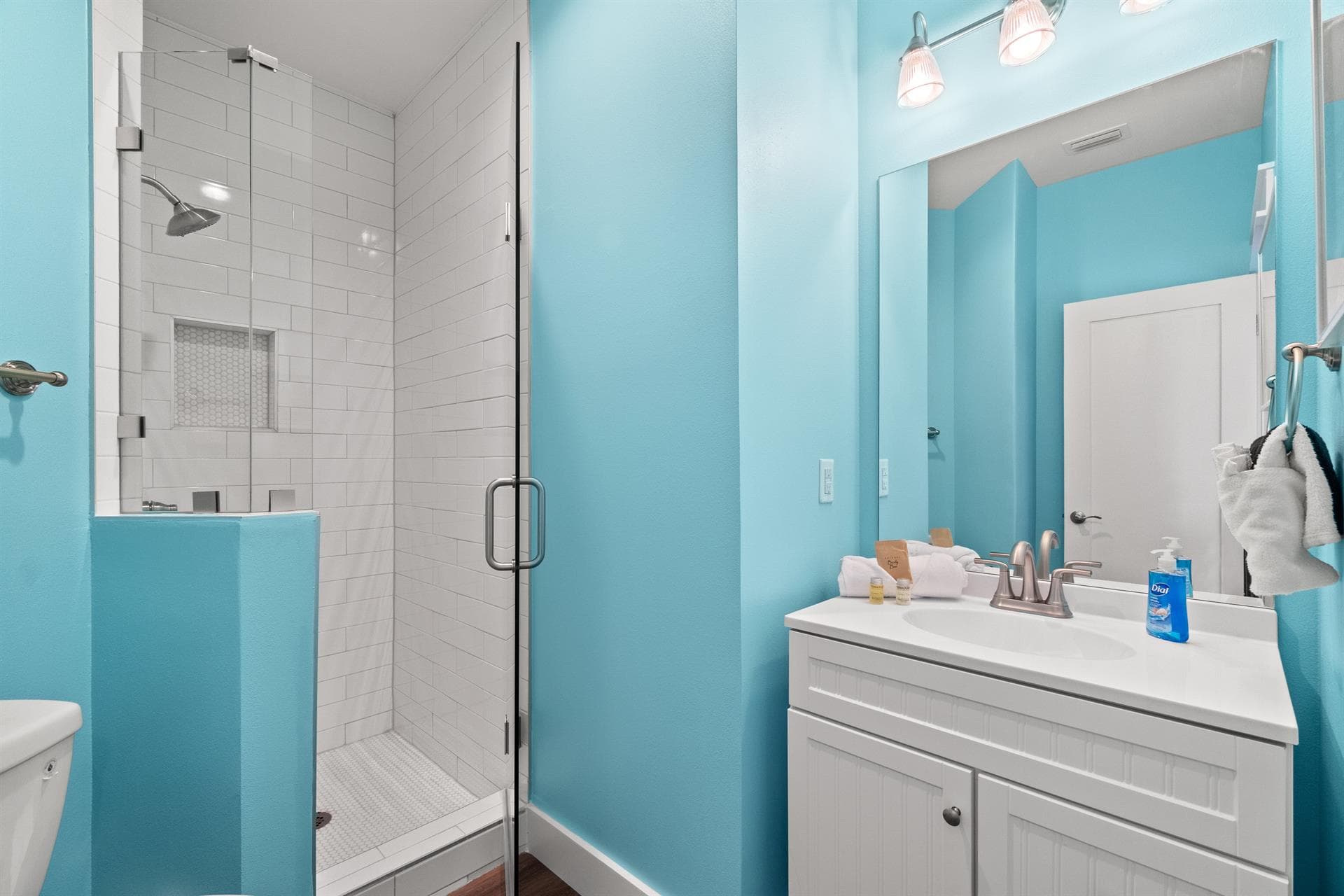 Sea Turtle Oasis - Image 37