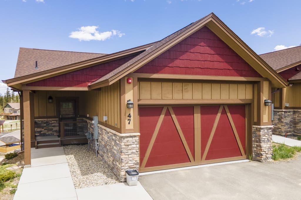 Sunset Summit Townhome - Image 38