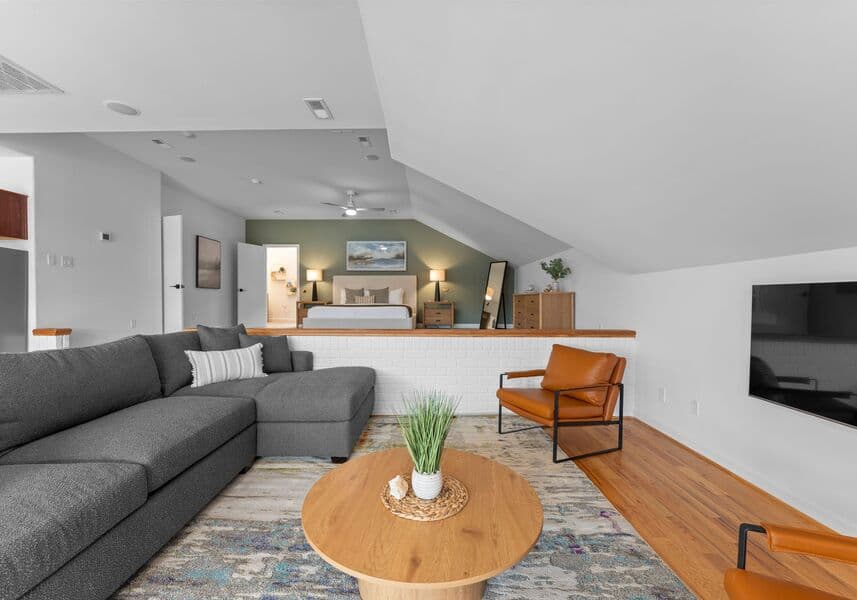 Lucent Sunset Retreat - Image 48