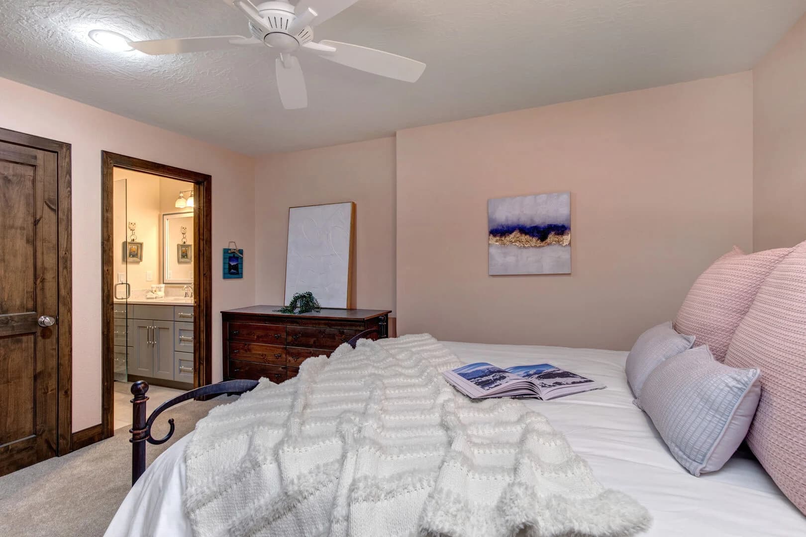 Moose Den - Image 18