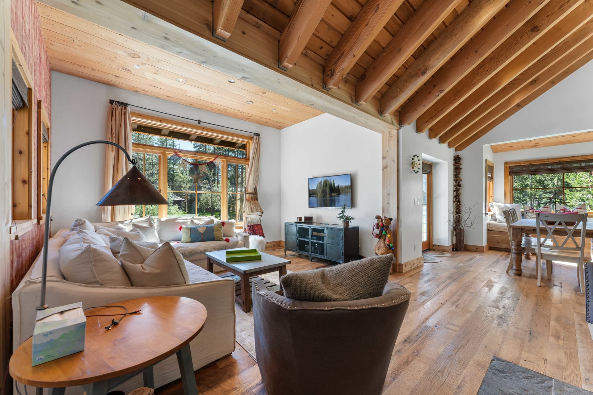 Soda Springs Ski & Lake Retreat - Image 2