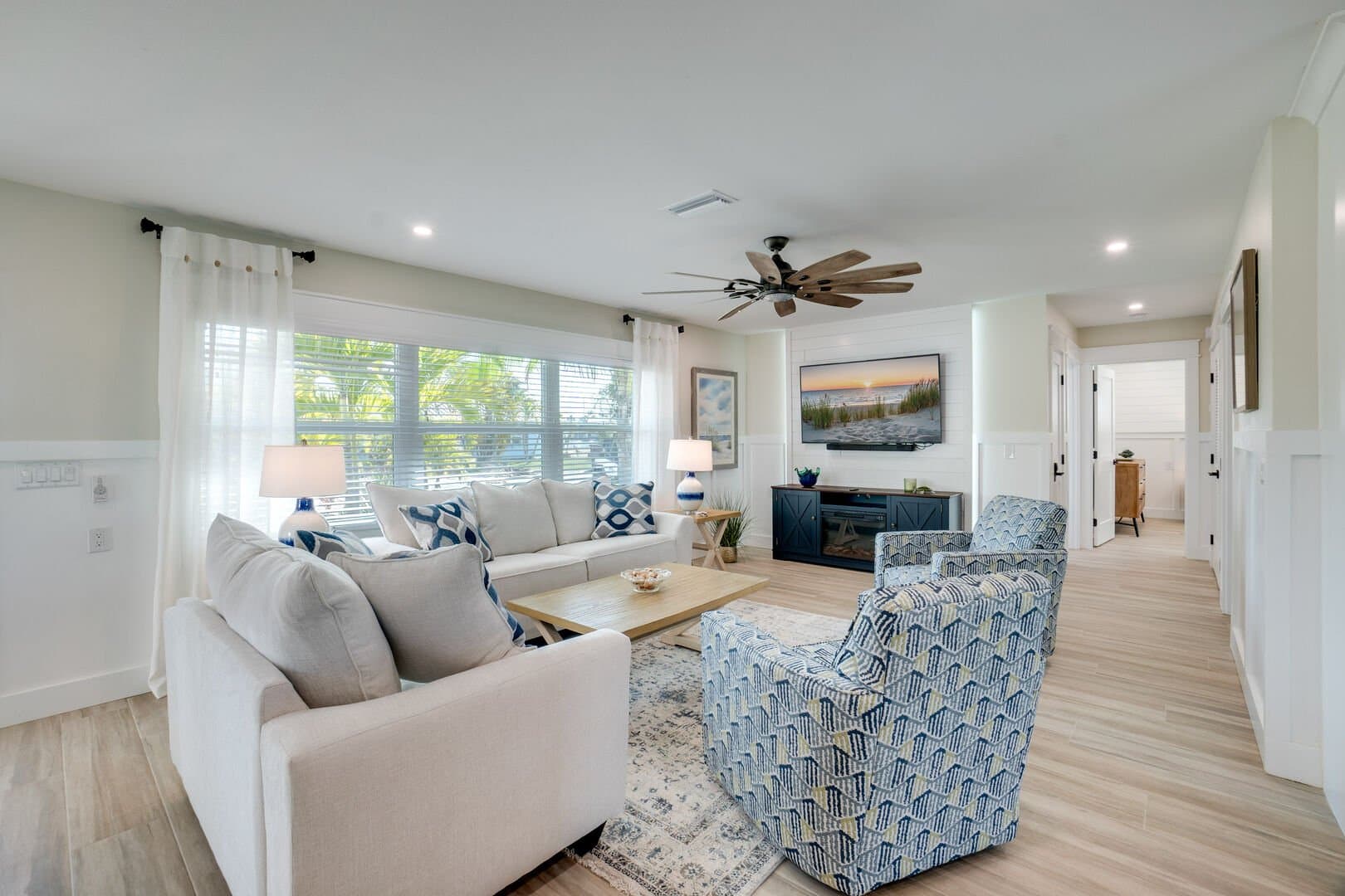 Come Sail A Bay - Image 2