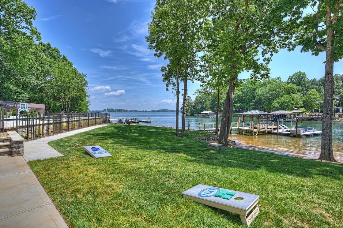 Bright Water Cove - Image 40