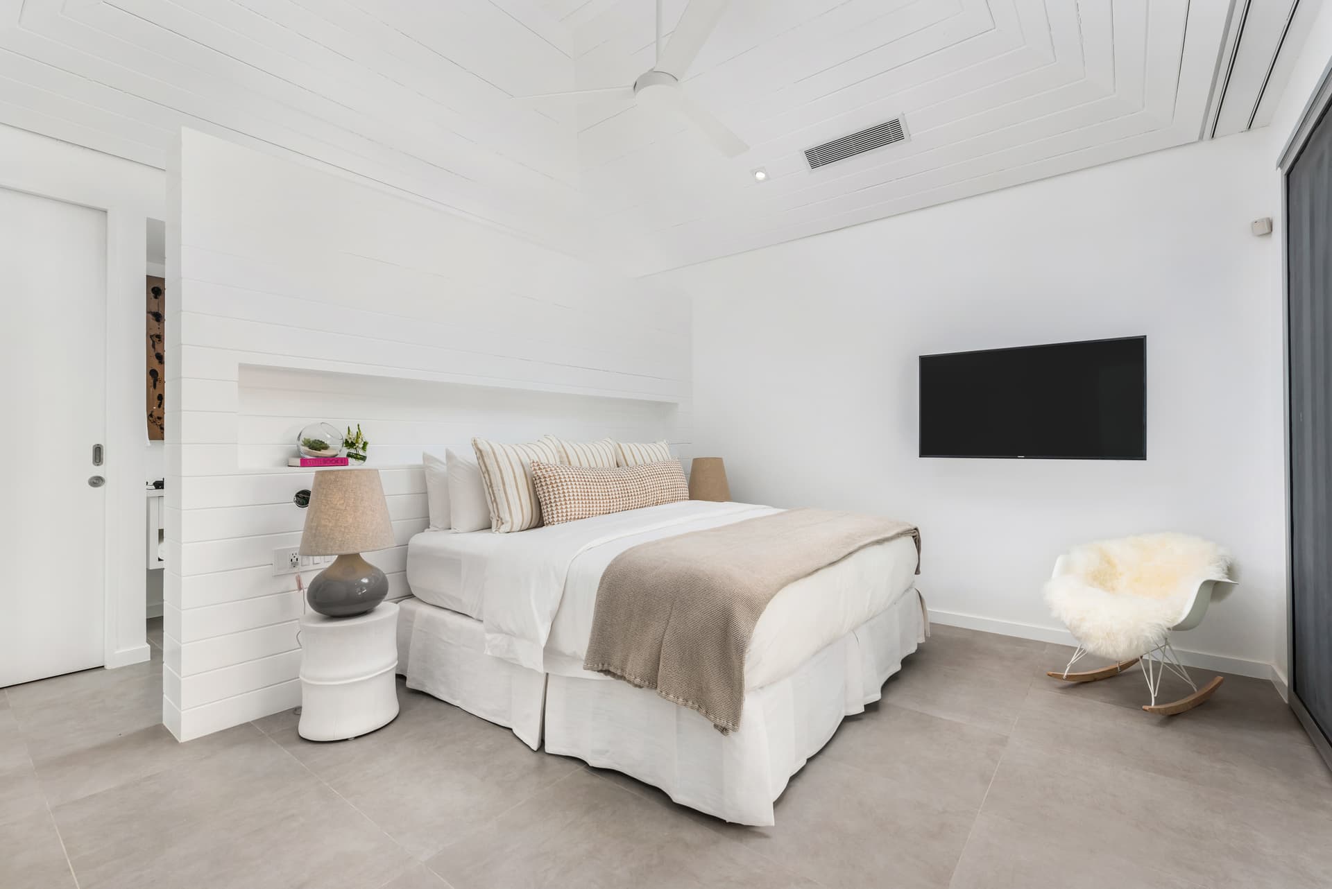 Long Bay Villa 7 - Image 10