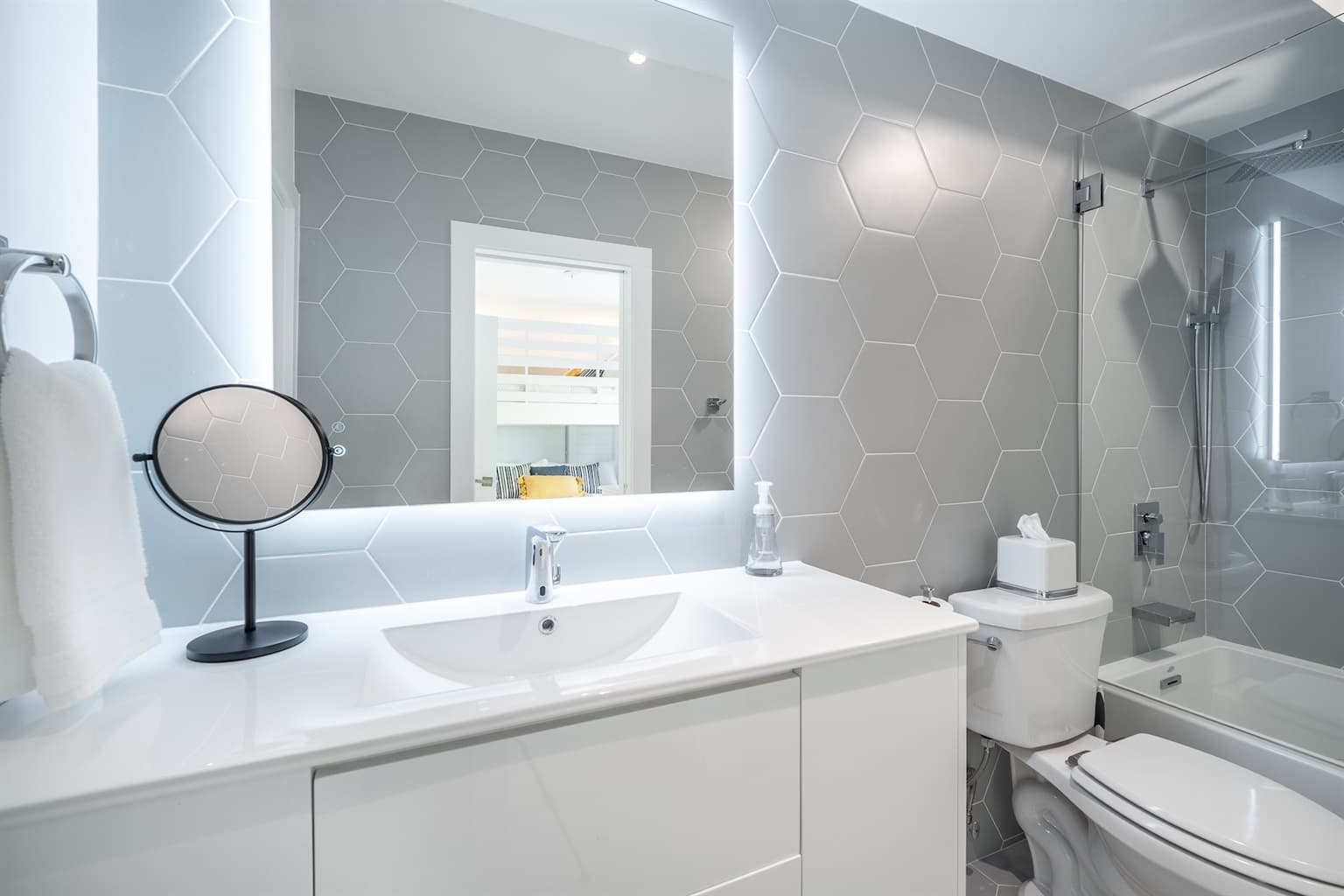 Palms Postcard - Image 30