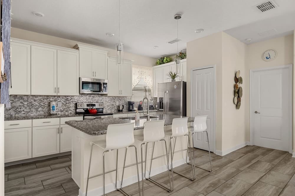 Stunning A-Vengers #4791 - Image 5