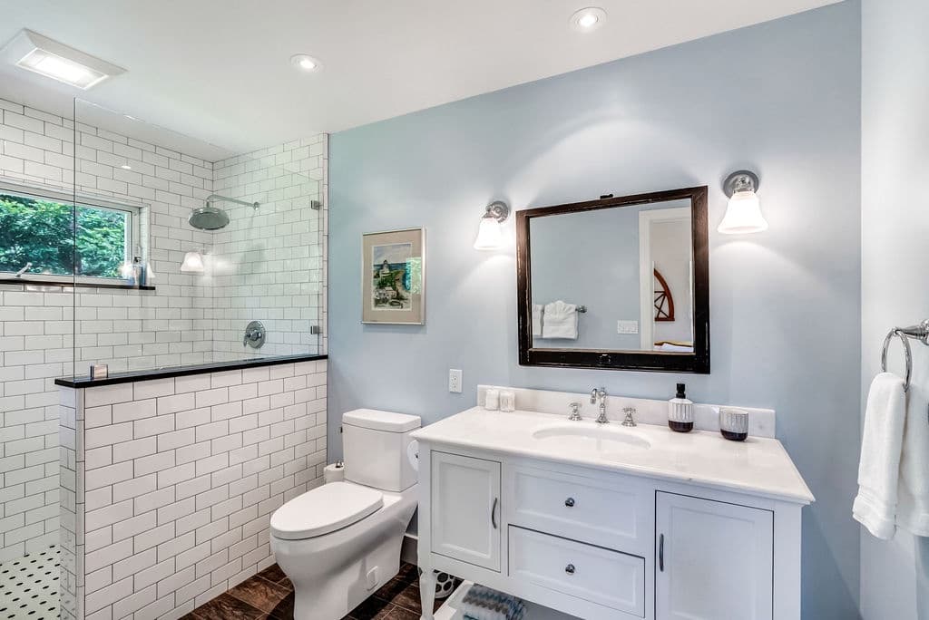 Creekside Cottage Home - Image 48