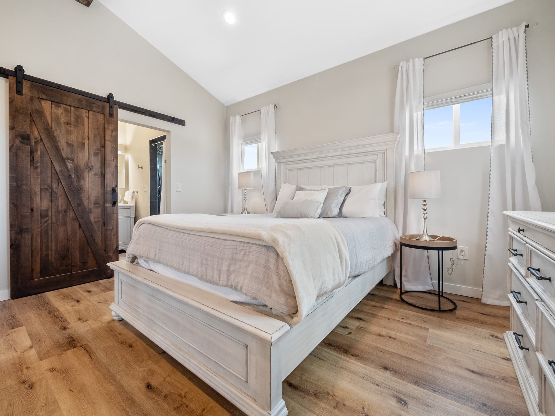 Sunset Cliffs Dream Apartment - Image 3