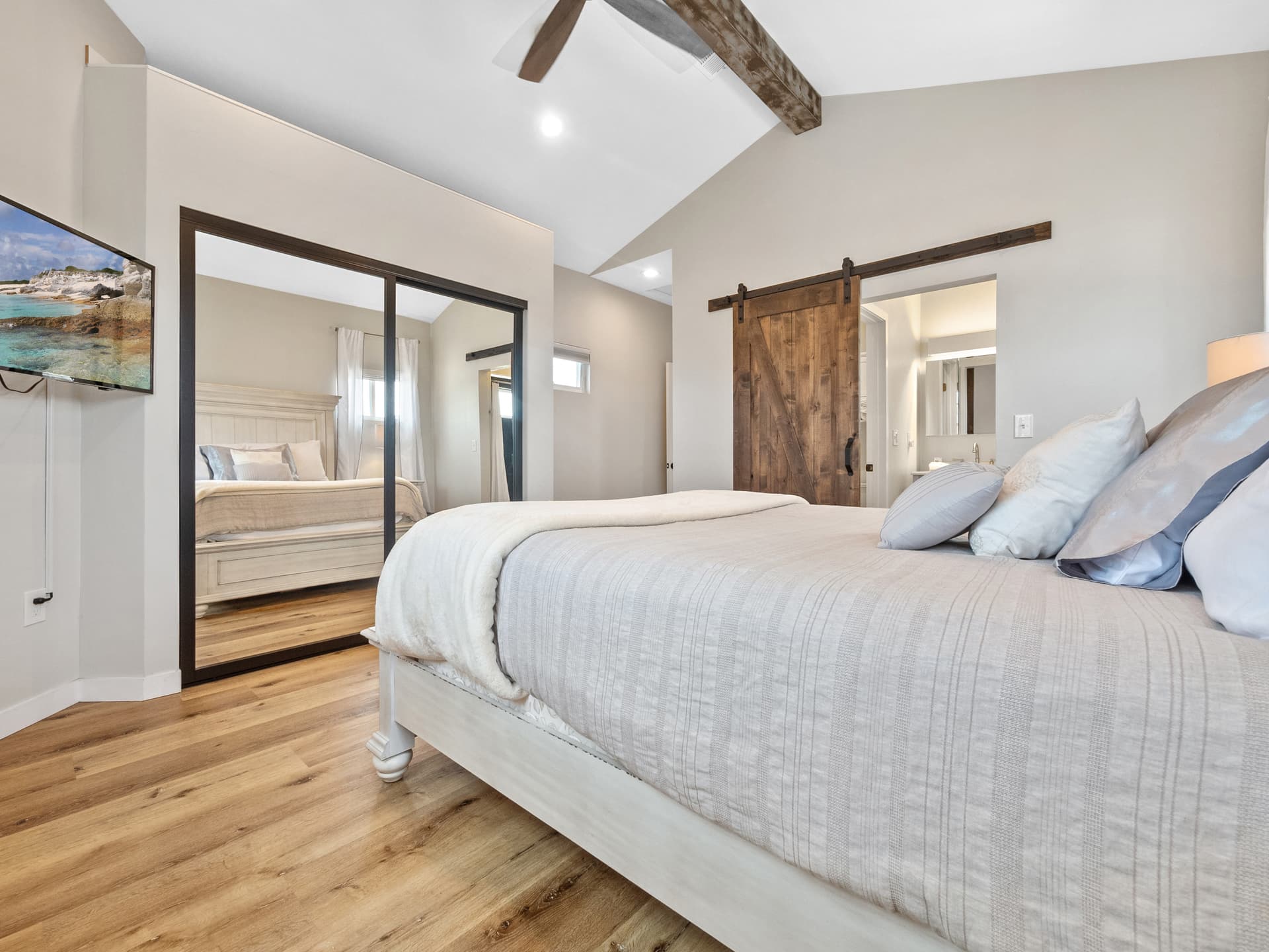 Sunset Cliffs Dream Apartment - Image 4