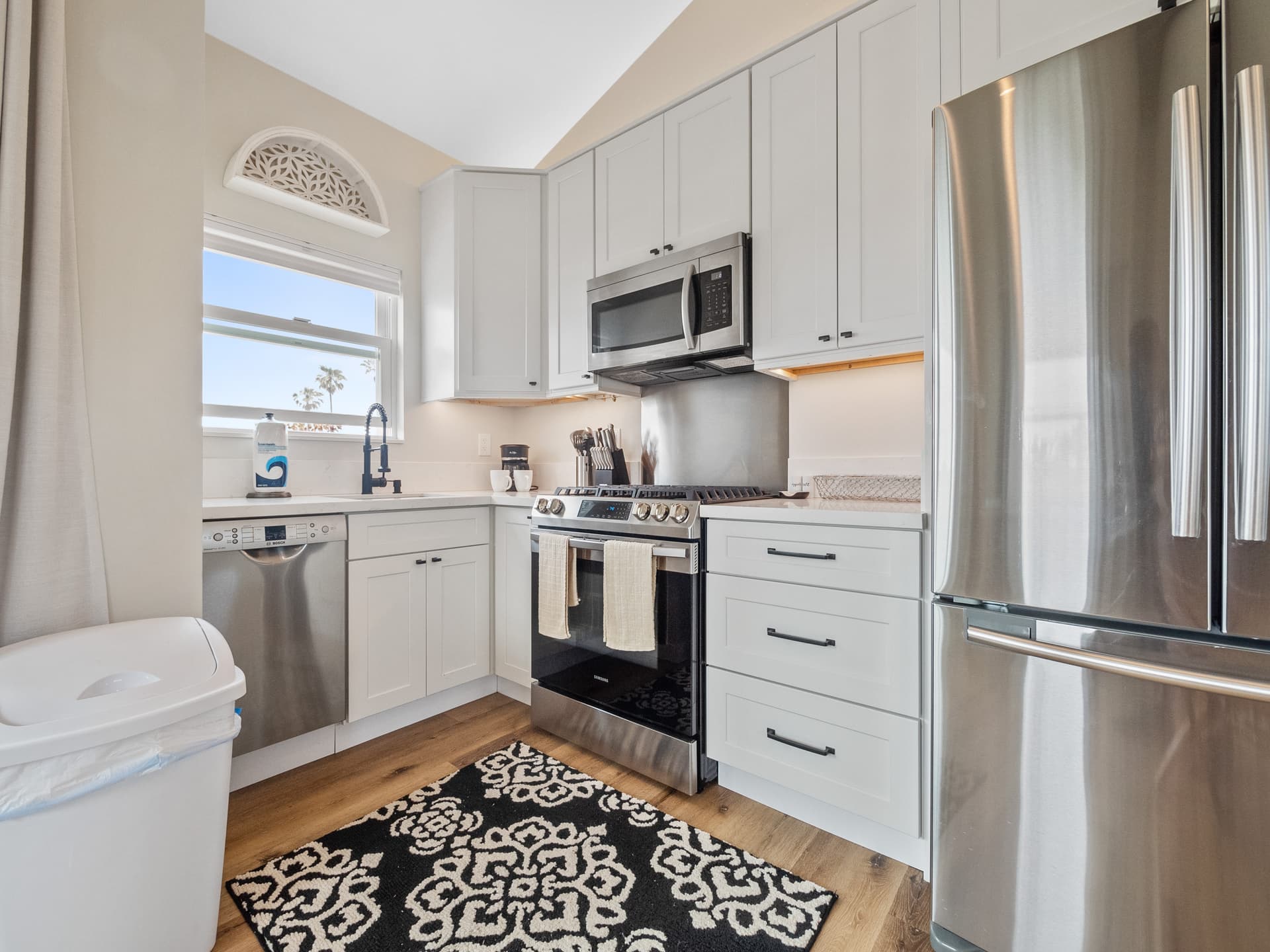 Sunset Cliffs Dream Apartment - Image 5